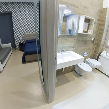 Wanda 4* Νάπολη