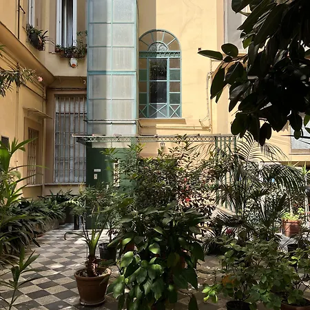 Wanda Bed and Breakfast Νάπολη