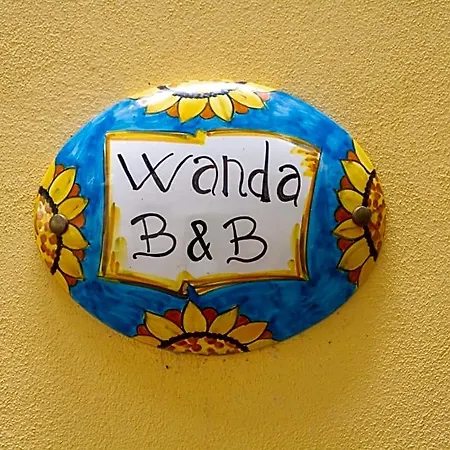 Wanda Bed and Breakfast 4*