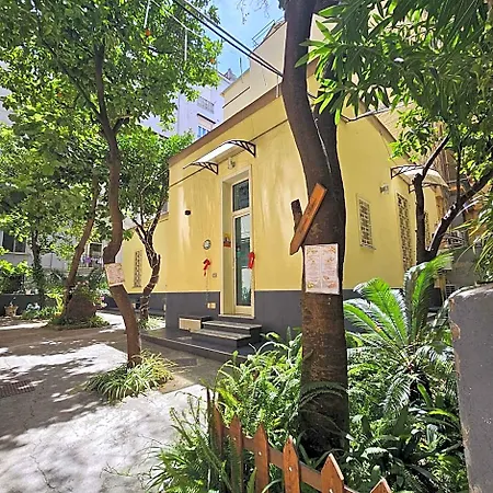 Wanda Bed and Breakfast Νάπολη